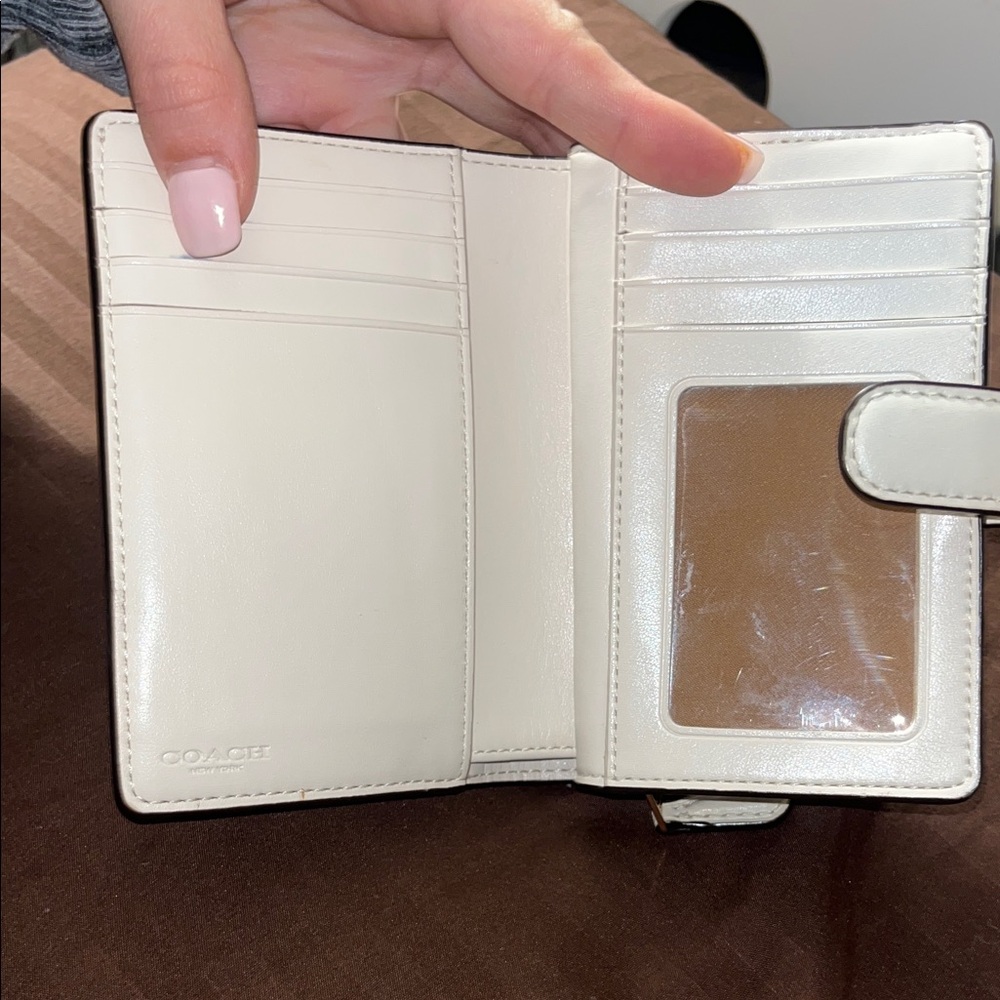 Coach Tan Signature Wallet EUC - Picture 7 of 9